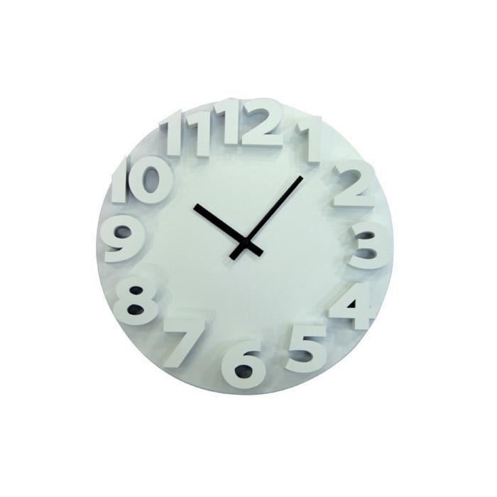 Horloge blanche effet relief 34cm pour 10€