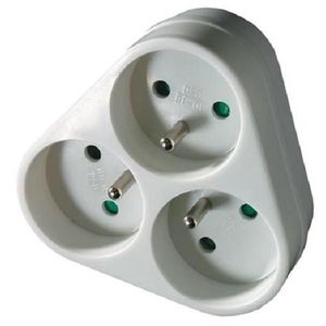 VOLTMAN Prise Triplite 3 x 16 A frontale triangulaire + Eclipses