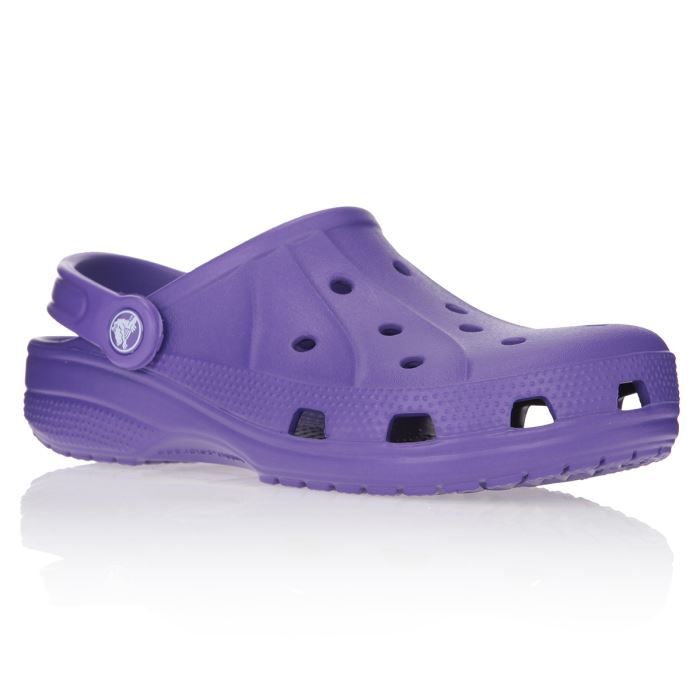 crocs a talon