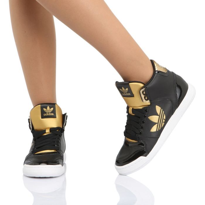 chaussure adidas femme noir et or