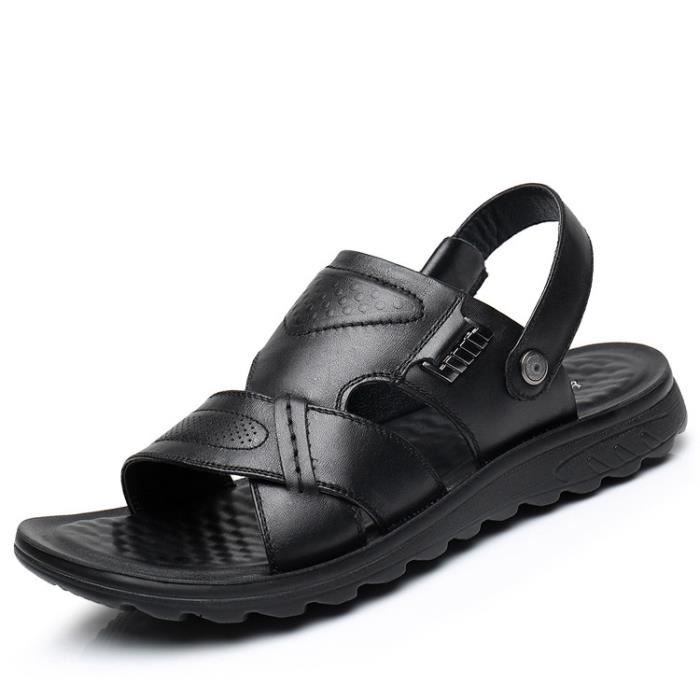 nu pied en cuir