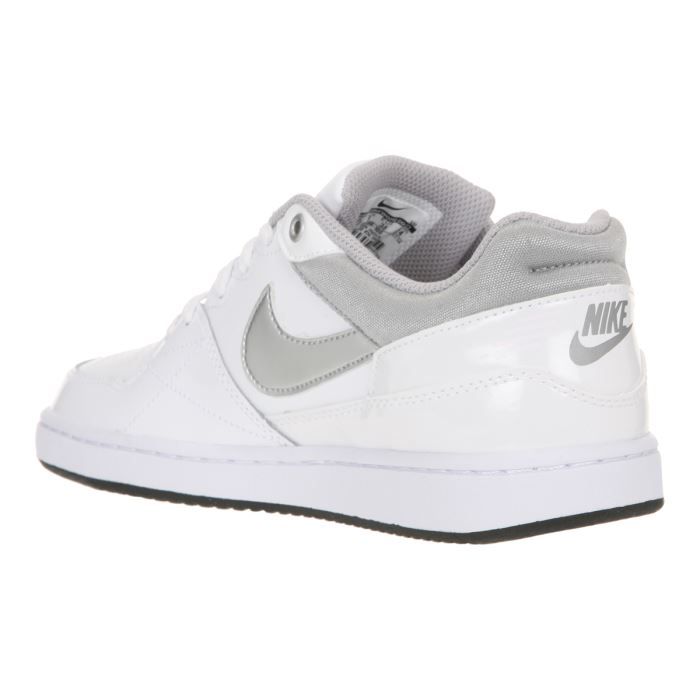 basket nike pour enfant fille