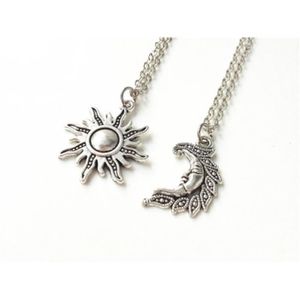 SAUTOIR ET COLLIER Collier de Sun et de lune, colliers damitié,
