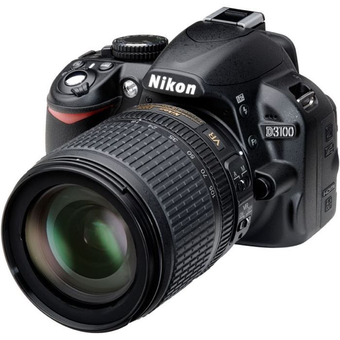 Nikon D3100 + Objectif AF S DX NIKKOR 18 105 mm VR Le Nikon D3100 se