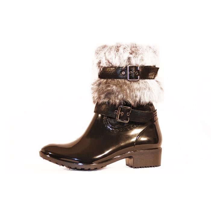 bottine en plastique