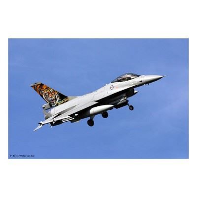 Maquettes avions : F 16AM/BM N AF Combo Nombre de pièces : 84