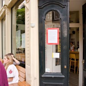 Porte affiche pour vitre - A4 - rouge
