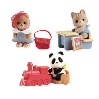 Puériculture Cuisine Sylvanian + Valisette 1 figurine offerte sur Oxybul Eveil