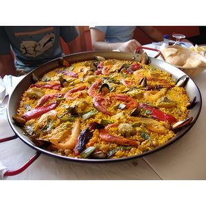 que cuisiner dans un plat a paella