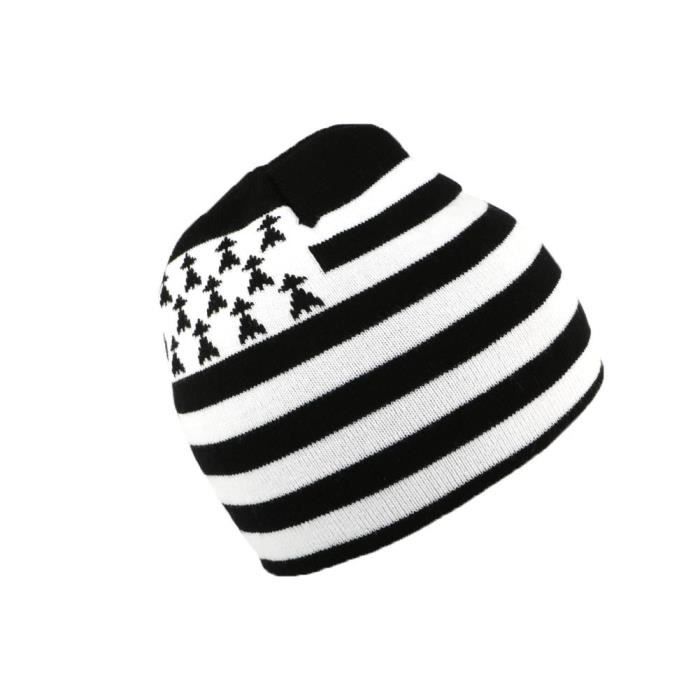 BONNET , CAGOULE Bonnet Breton Noir et Blanc avec le drapeau breton
