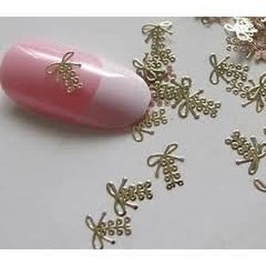 STICKERS , STRASS 30 bijoux dongles métal vernis gel LACET DORE