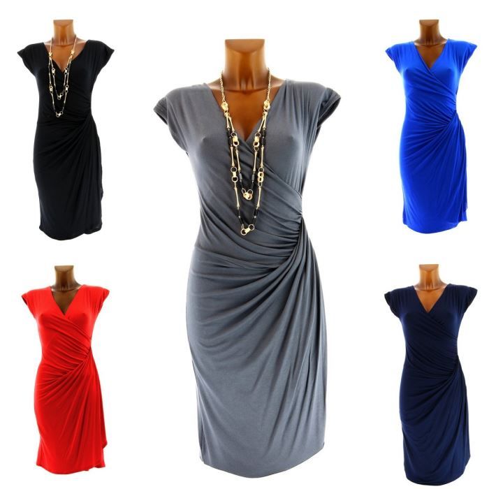 Robes moulantes Rouge, midi et manches longues boohoo