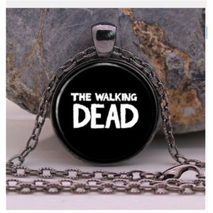 SAUTOIR ET COLLIER THE WALKING DEAD collier pendentif Rick punk bijou. \u2039\u203a