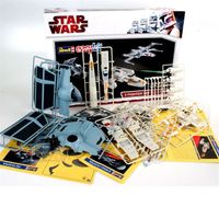 VAISSEAU SPATIAL Revell Coffret Cadeau "Star Wars"- Contient 3 vais