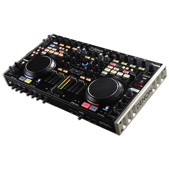 Denon Controleurs DJ USB/MP3 DNMC 6000 Le Denon DN MC6000 s'annonce