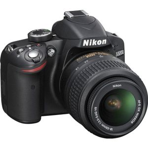 REFLEX NIKON D3200 Reflex + AF-S VR DX 18-55mm