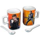 BOL - MUG - MAZAGRAN Coffret Mugs carrés et cuillères J.Hallyday orange