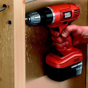 BLACK &amp; DECKER Perceuse sans fil 14.4V EPC14CABK