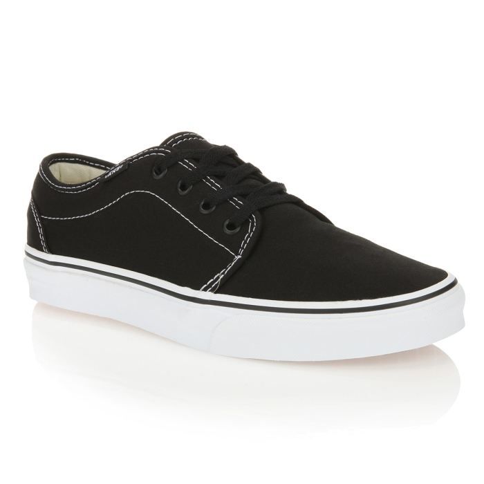 vans noires et blanches