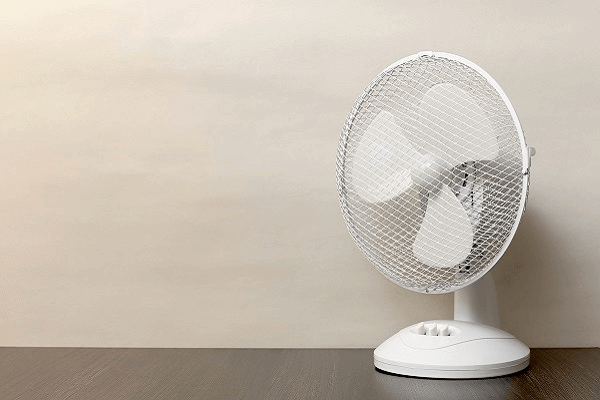 Le ventilateur sur socle