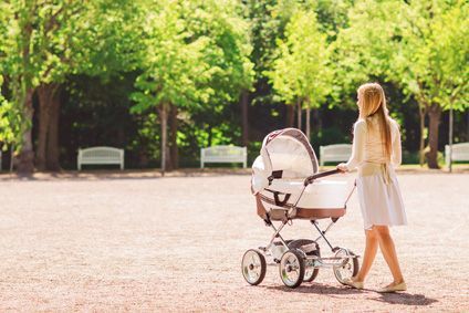 Poussette Ou Porte Bebe Quel Est Le Plus Pratique Au Quotidien Cdiscount