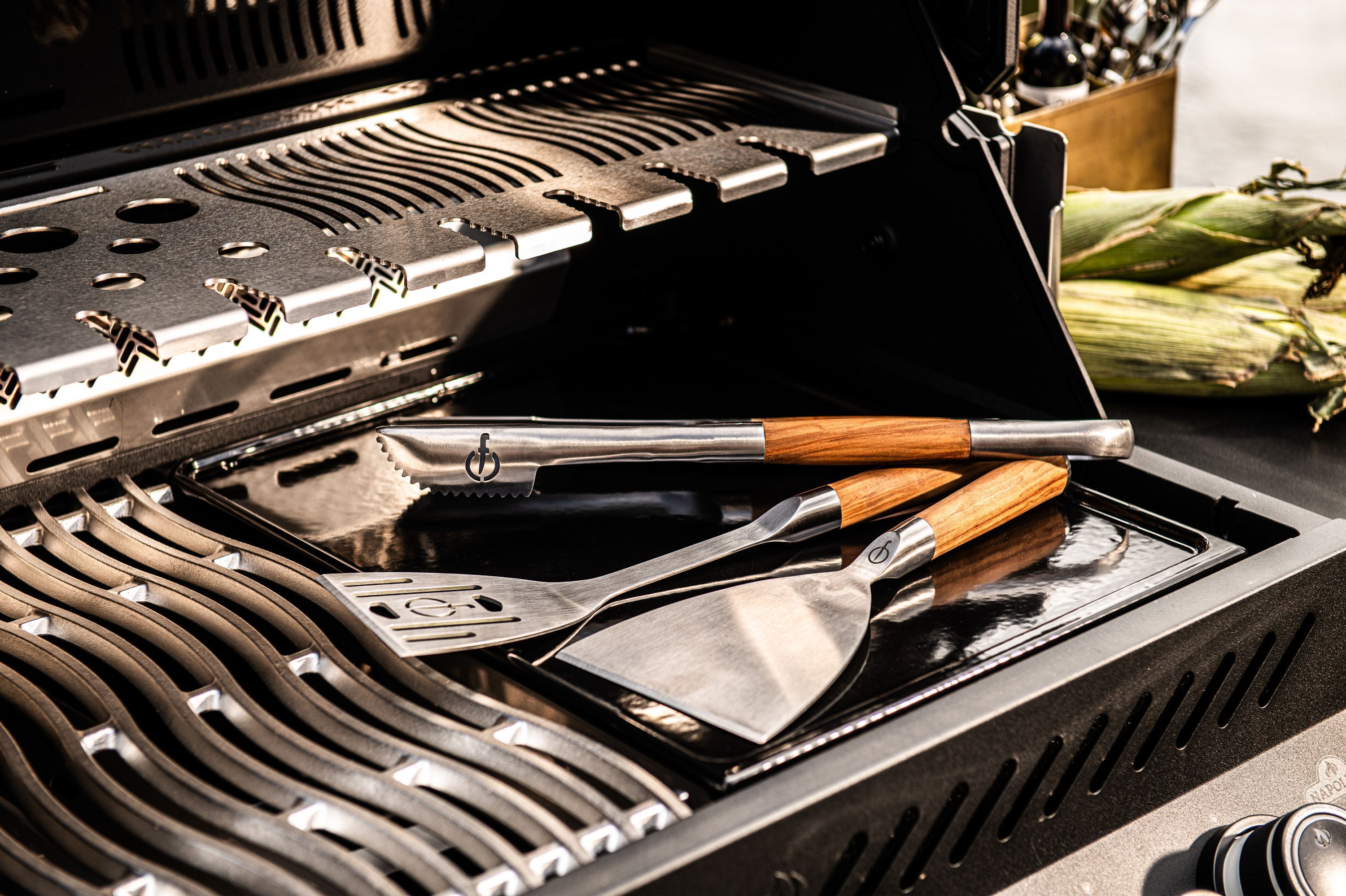 Image secondaire de Spatule Plancha Forged Churrasco en Acier Inox avec Manche en Bois d'Olivier