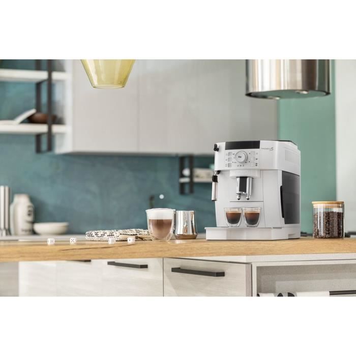 Image secondaire de Espresso avec broyeur a grains - DELONGHI - Magnifica S ECAM22.110.W - 1,8 L - 250 g - 15 bar - 1450 W - Silver et noir