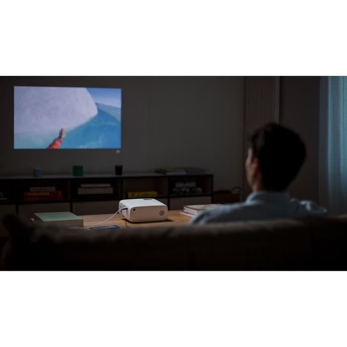 Video projector FHD 1080p up to 80 inches white