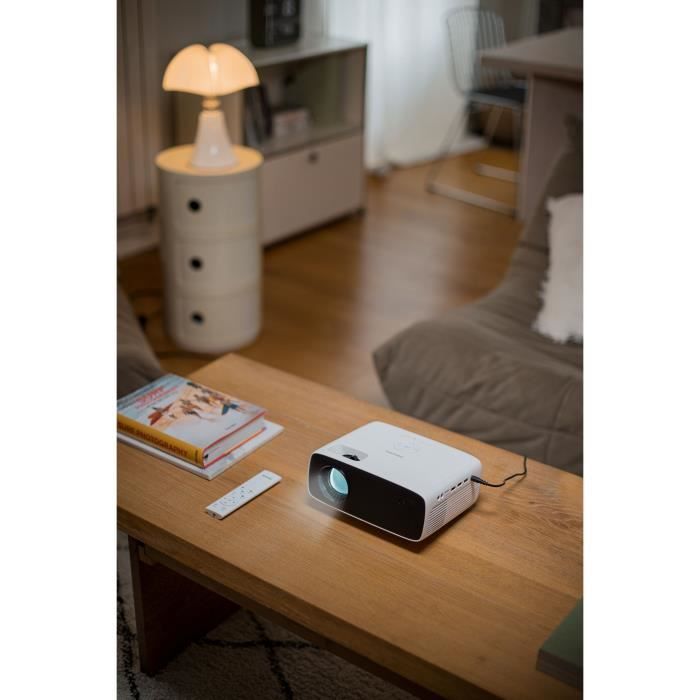 Video projector FHD 1080p up to 80 inches white