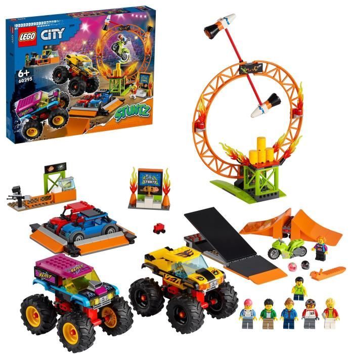 Lego City 60295 Arena Dello Spettacolo Acrobatico, 2 Monster Truck E Macchinine, Motocicletta A Retrocarica, Anello Di Fuoco E Fico