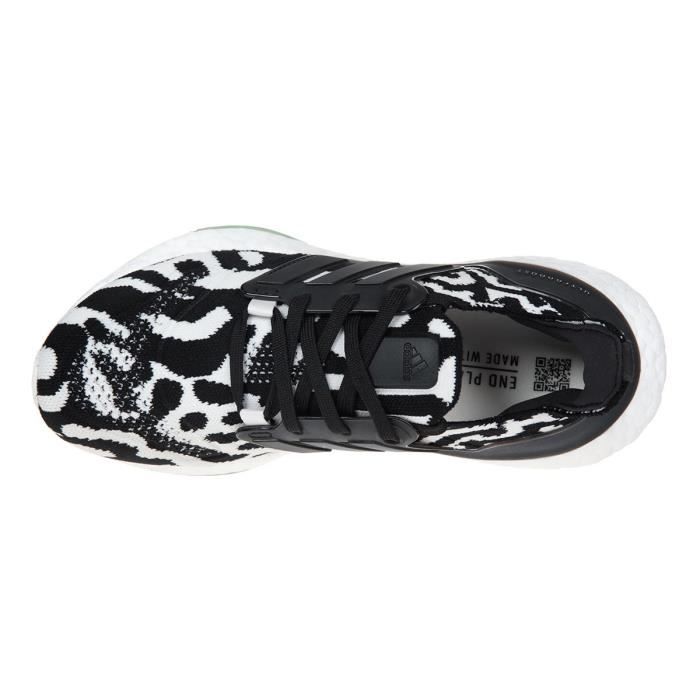 Chaussures de running - ADIDAS - ULTRABOOST 22 - Femme - Noir et blanc