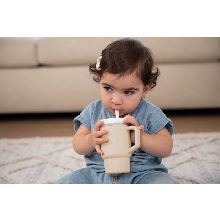 Image secondaire de Tasse en Silicone pour Bébé - Infantino 255 ml - Modèle Sand