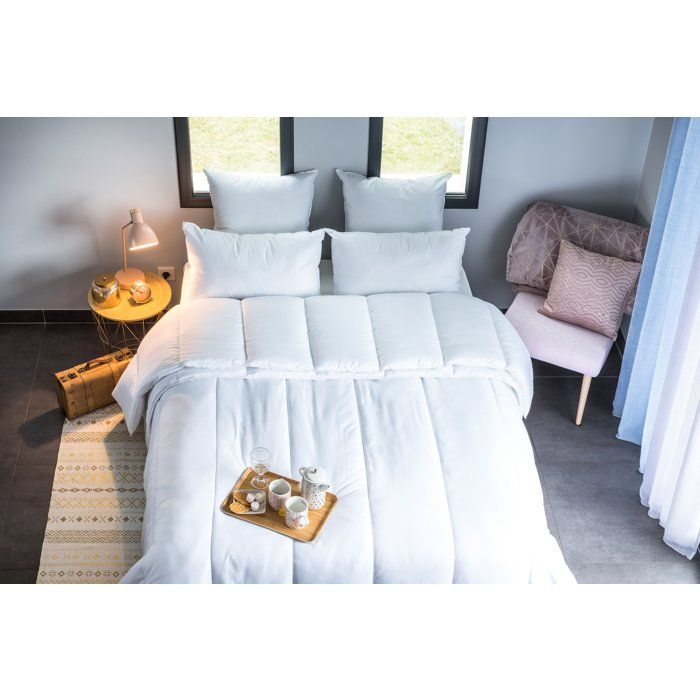 Image secondaire de Couette 4 Saisons 200x200 cm BLANReVE - Confort Douillet et Élégant