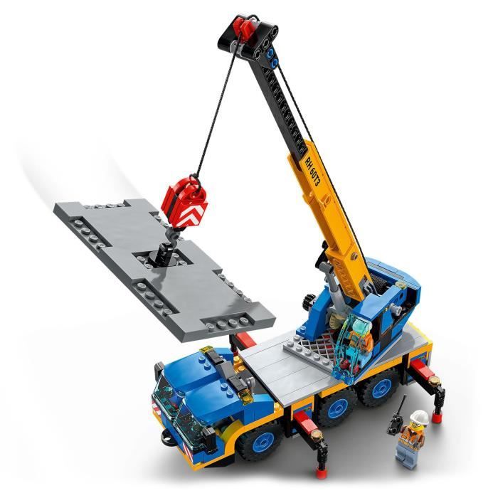 LEGO 60324 City La Grue Mobile, Camion Jouet, Engin de Chantier, avec Plaque de Route, Cadeau Garçons et Filles Des 7 Ans