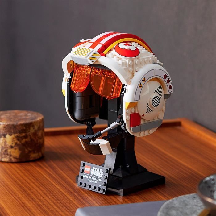LEGO 75327 Star Wars Le Casque Red Five De Luke Skywalker Modele Réduit de Collection, Maquette a Construire, Décoration et Cadeau