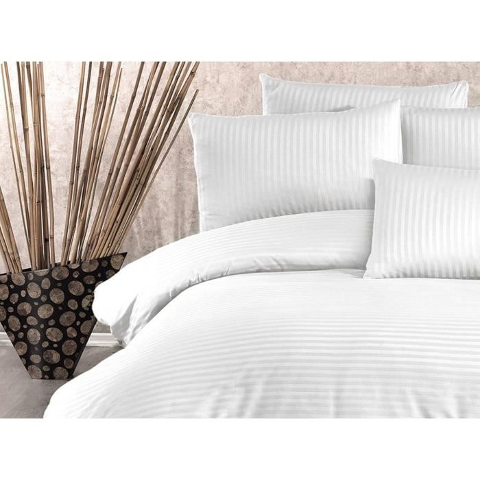 Image secondaire de Parure de lit - 1 housse de couette 220 x 240 cm + 2 taies d'oreiller 60 x 60 cm - 70% polyester, 30% coton - Blanc