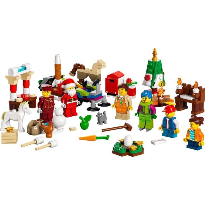 LEGO City 60352 Calendrier de l'Avent 2022, Jouet, Figurine Pere Noël, Cadeau pour Enfants