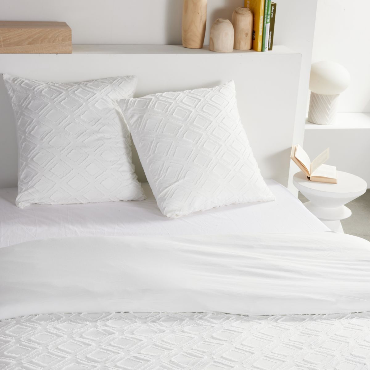 Image secondaire de Parure de lit Essential TODAY - 220x240 cm - Effet tufté blanc pour 2 personnes