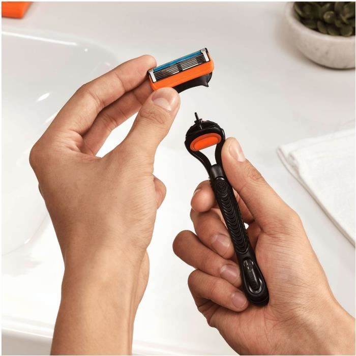 GILLETTE Lames de rasoir Fusion5 x8