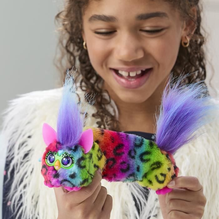 Image secondaire de Furby DJ Furblets Rain-Bow-Kat, Mini peluche électronique, jouet pour enfant, 45 sons et musiques, des 6 ans