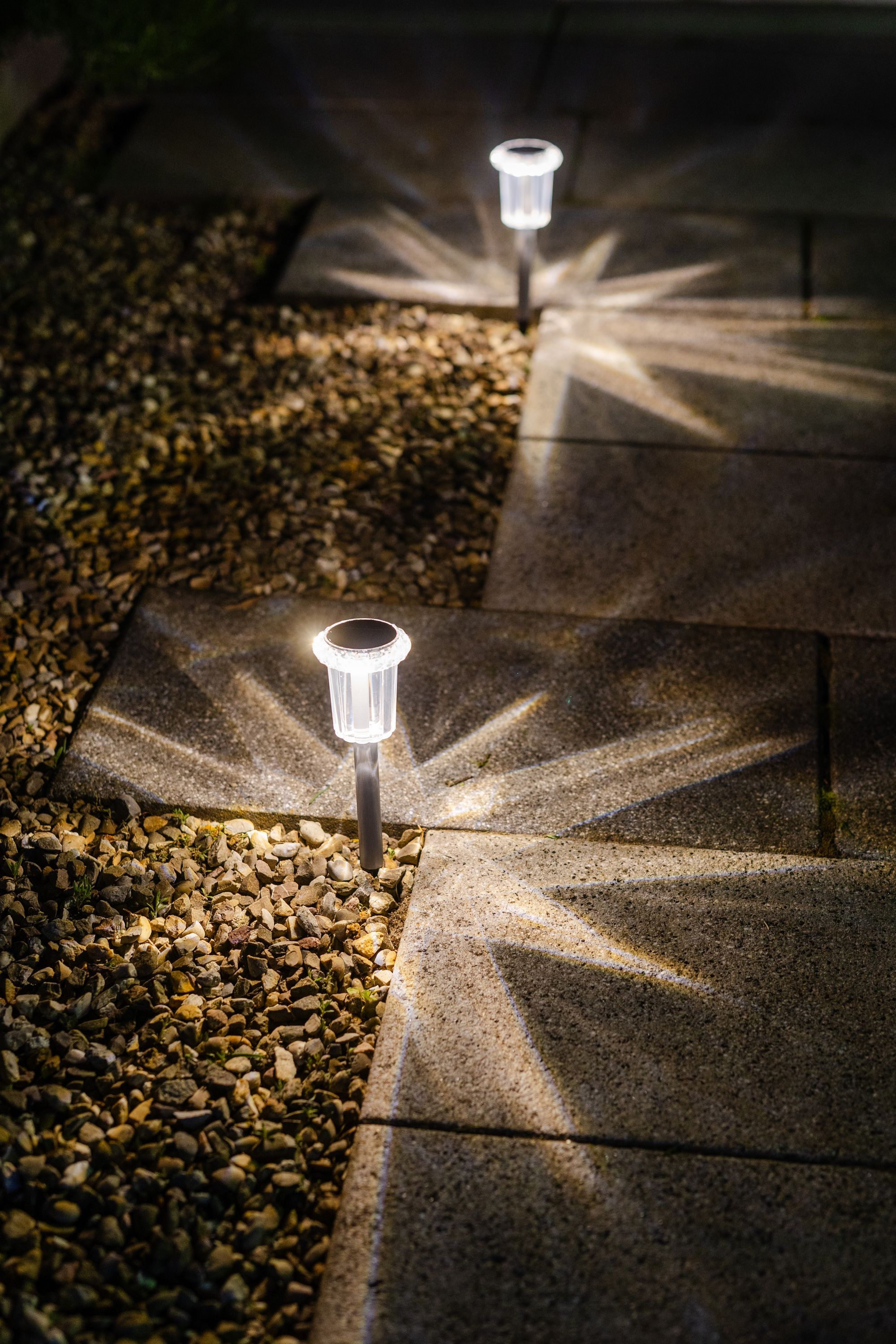 Image secondaire de Balise Solaire Effet Étoile GALIX - H30 cm avec 3 LED SMD Blanc Chaud