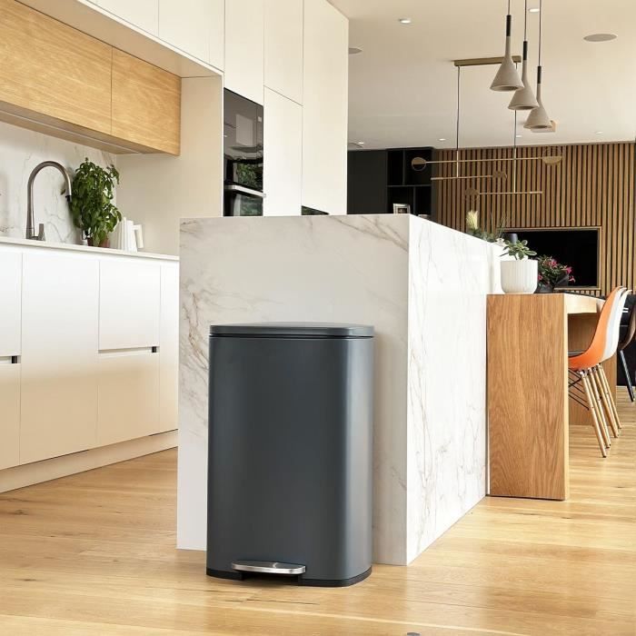 Image secondaire de Poubelle de Cuisine à Pédale ADMIRAL 50L en Acier Inoxydable Gris Mat