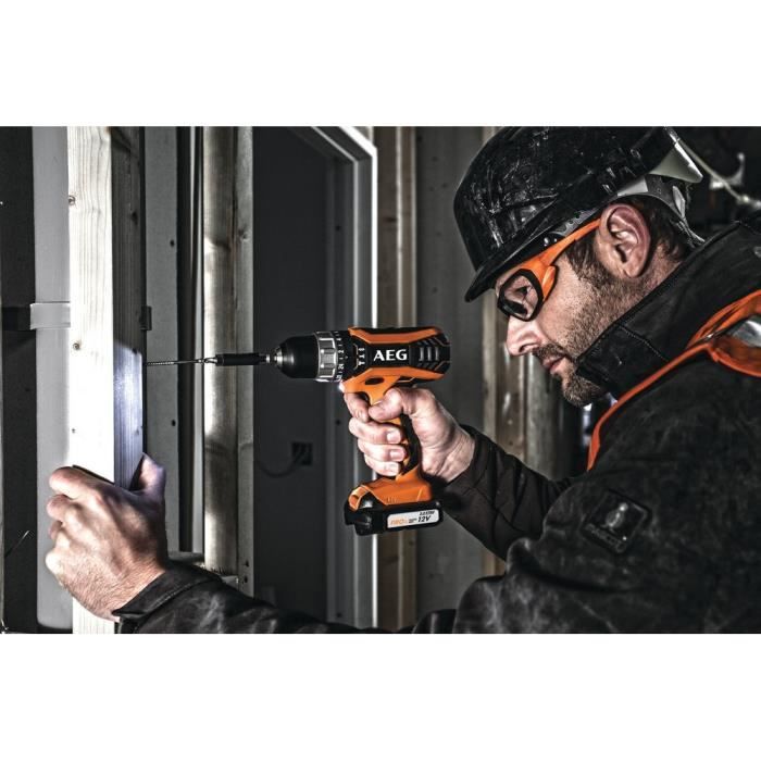 Perceuse a percussion AEG 12V tradesman Gen III BSB12G3LI-202C - 2 batterie 2,0Ah - 1 chargeur