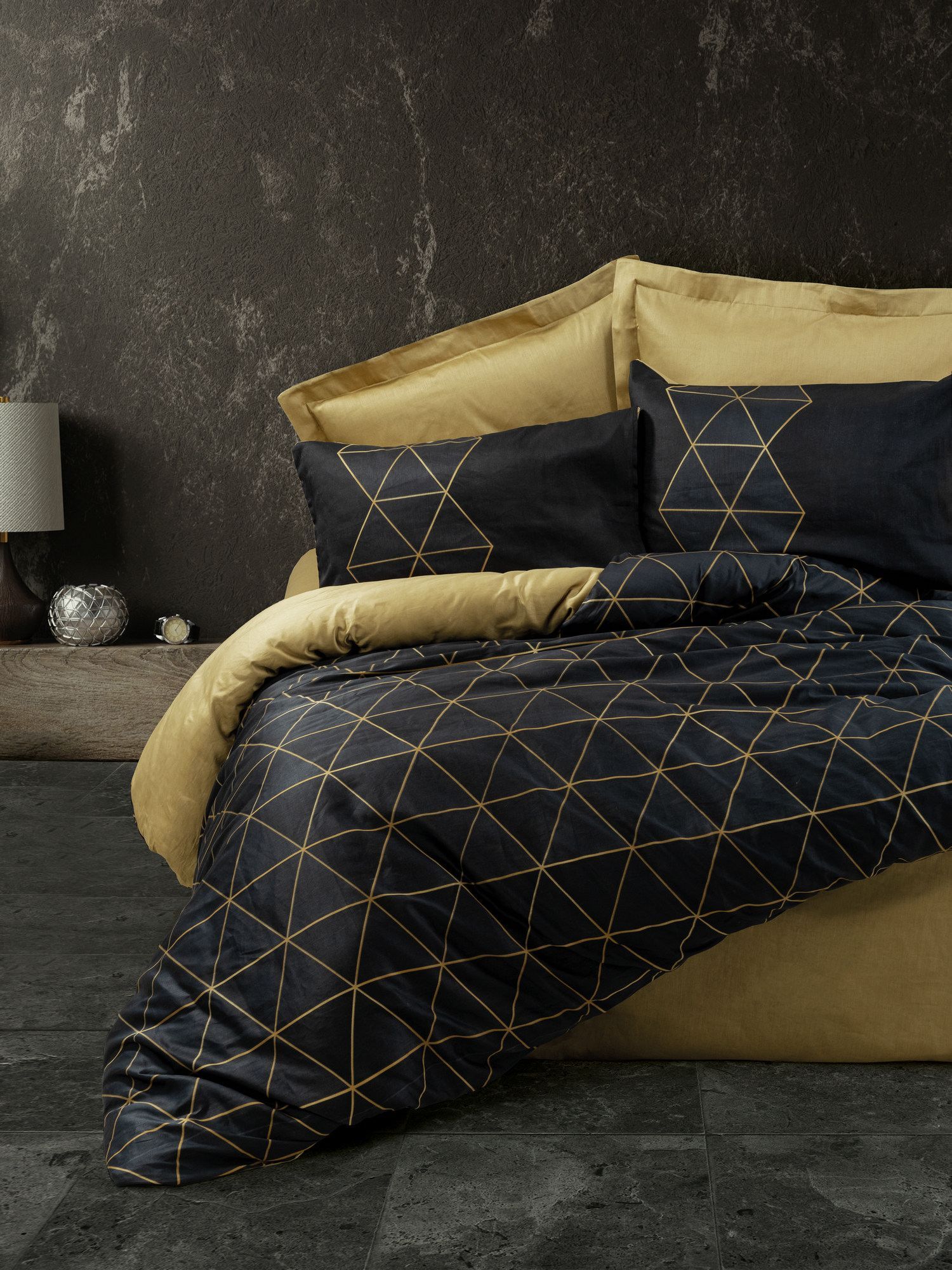 Parure de lit en coton renforcé - Housse de couette 140x200cm et taies 60x60cm - Imprimé graphique Noir et Or