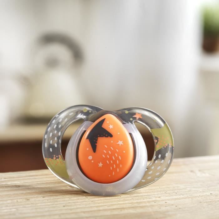 TOMMEE TIPPEE Sucette Night - Lot de 2 - 6 - 18 mois