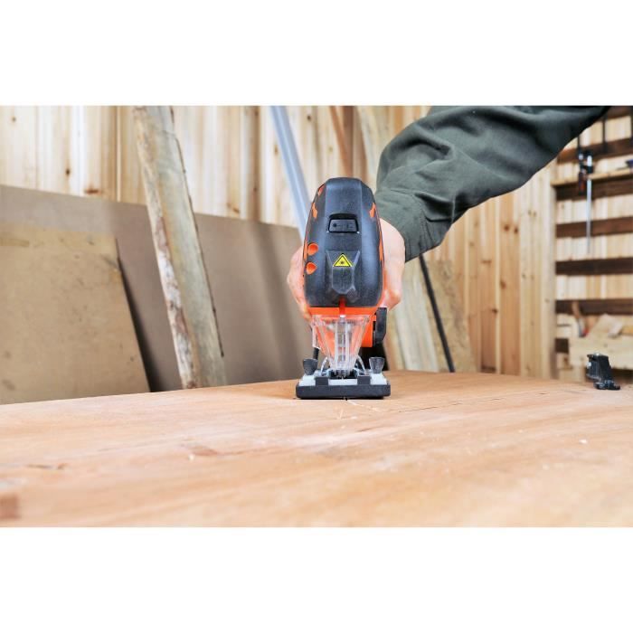 MANUPRO Scie sauteuse électrique 800 W - Pendulaire - Lames fournies