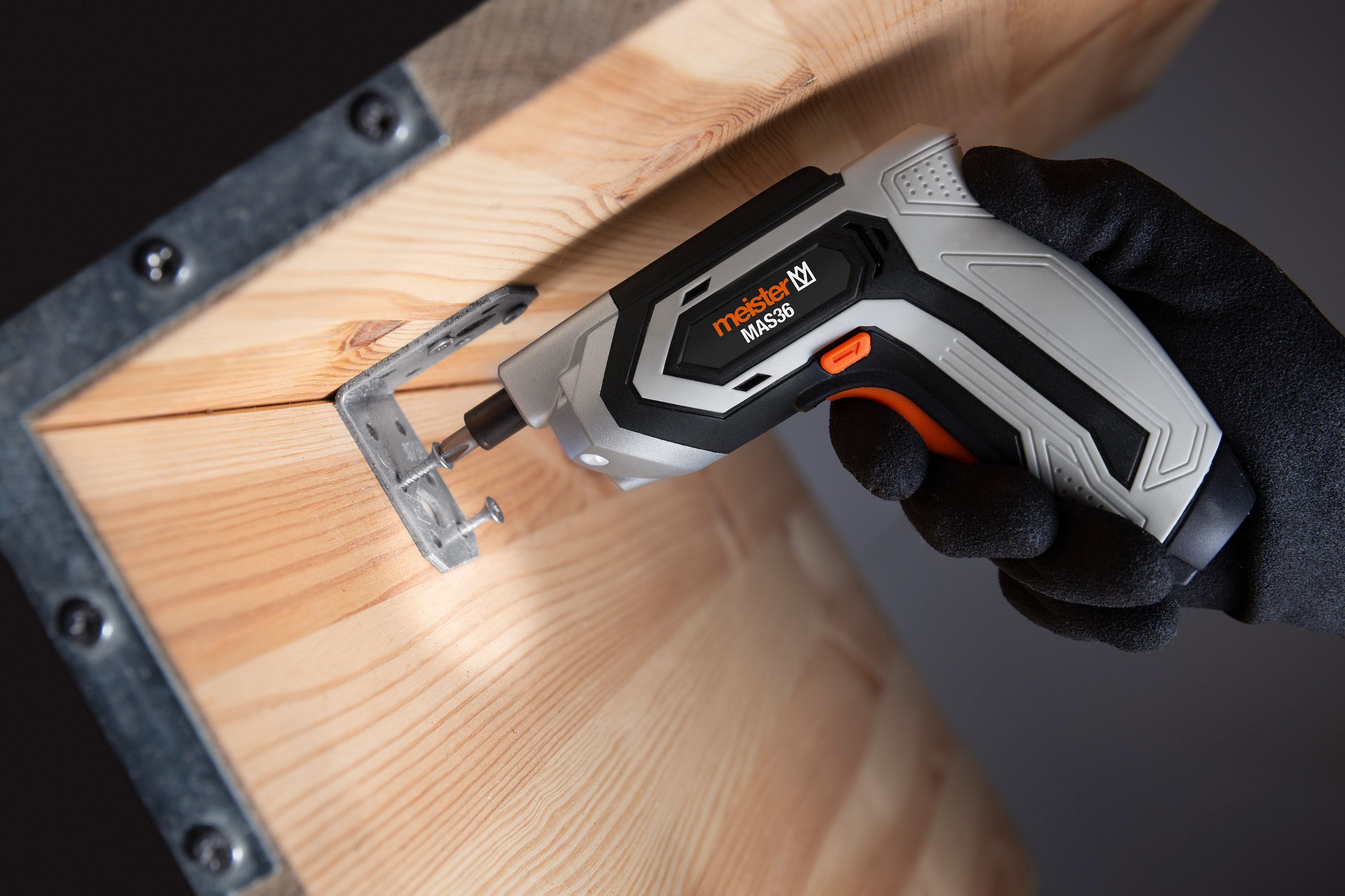 Image secondaire de Visseuse sans fil MEISTER M30 avec batterie Li-ion 3,6V et LED