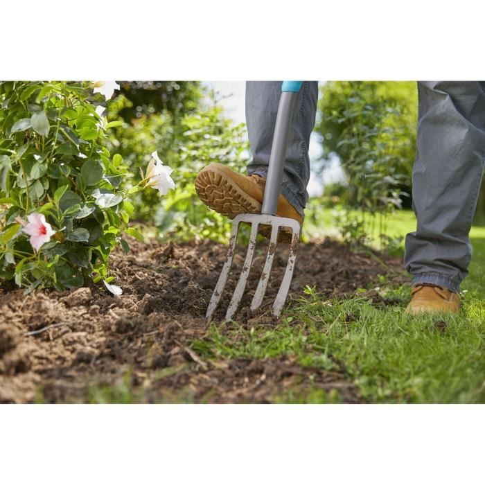 Image secondaire de Fourche à Bêcher ErgoLine GARDENA avec Manche Confortable et Dents en Acier Trempé