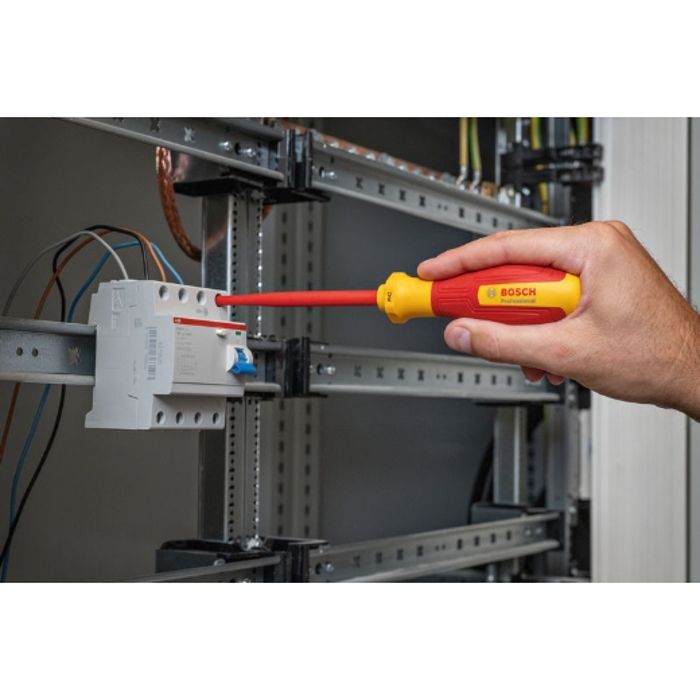 Image secondaire de Tournevis VDE - BOSCH - PH2x125 - Isolé jusqu'a 1000 V - Élastomere thermoplastique - Ergonomique