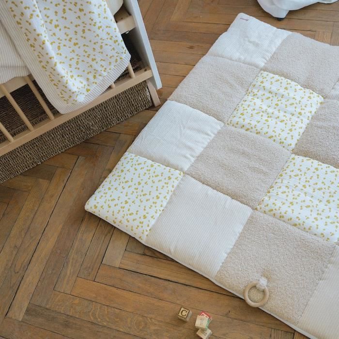 Image secondaire de Tapis d'éveil - DOMIVA - Honey Moon - Patchwork - Anneau en bois et lune décorative